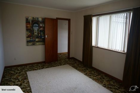 Photo of property in 14 Rogan Street, Mount Roskill, Auckland, 1041