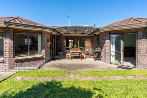 Photo of property in 19 Hadleigh Court, Paraparaumu, 5032