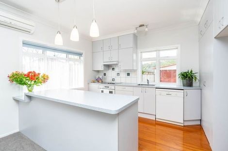 Photo of property in 1 Douglas Street, Kensington, Whangarei, 0112