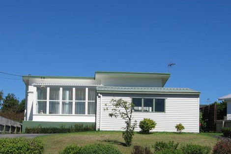 Photo of property in 19a Kokiri Street, Te Atatu South, Auckland, 0610