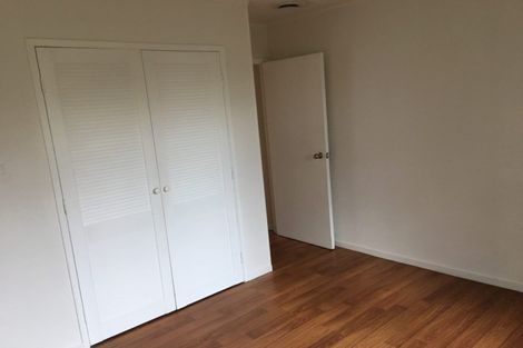 Photo of property in 10 Cairngorm Place, Highland Park, Auckland, 2010