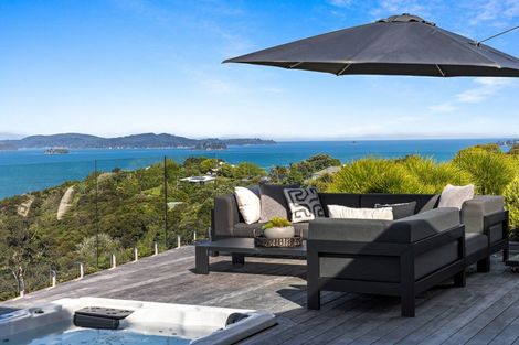 Photo of property in 8 Kotare Place, Sandspit, Warkworth, 0982