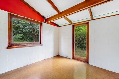 Photo of property in 15 Fenton Terrace, Cockle Bay, Auckland, 2014