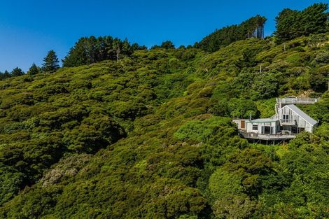 Photo of property in 105 Cluny Road, Plimmerton, Porirua, 5026