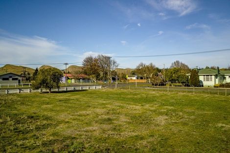 Photo of property in 15 Meta Street, Takapau, 4203