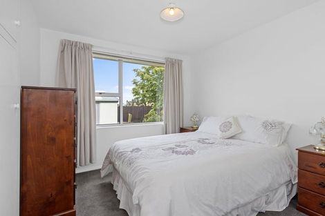 Photo of property in 45 Ruru Road, Bromley, Christchurch, 8062