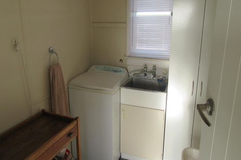 Photo of property in 1 Cameron Street, Waimate, 7924