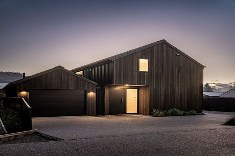 Photo of property in 170c Beacon Point Road, Wanaka, 9305