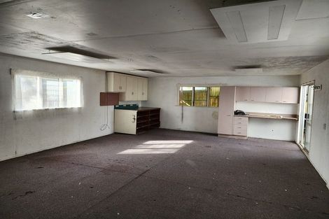 Photo of property in 8 Malvina Place, Bucklands Beach, Auckland, 2014