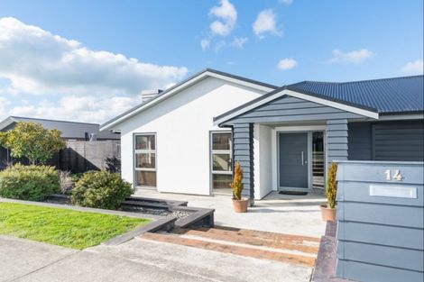 Photo of property in 14 Stonebridge Heights, Feilding, 4702