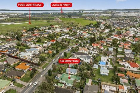 Photo of property in 541 Massey Road, Mangere, Auckland, 2022