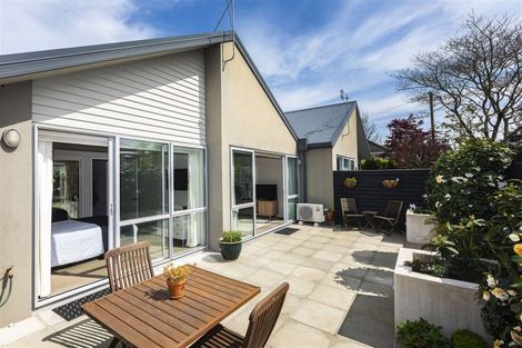 Photo of property in 2/2 Hamilton Avenue, Ilam, Christchurch, 8041