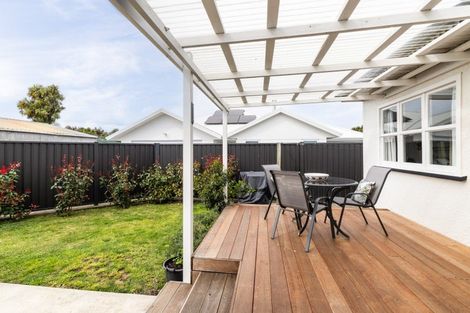 Photo of property in 1417 Woodstock Avenue, Mayfair, Hastings, 4122
