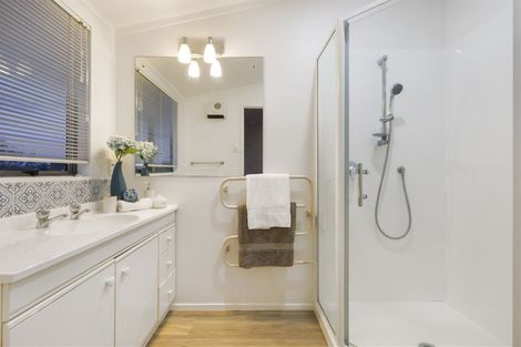 Photo of property in 251a Royal Road, Massey, Auckland, 0614