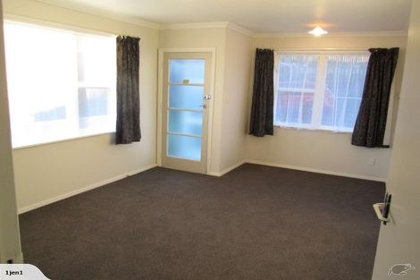Photo of property in 1/31 Hillside Drive, Maoribank, Upper Hutt, 5018