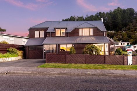Photo of property in 69 Sunbrae Drive, Silverstream, Upper Hutt, 5019