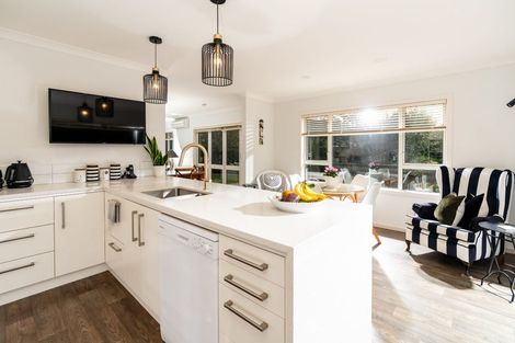 Photo of property in 2 Patterson Lane, Raumati Beach, Paraparaumu, 5032