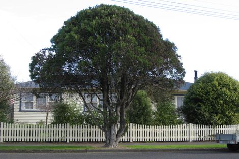 Photo of property in 8 Highbury Drive, Levin, 5510