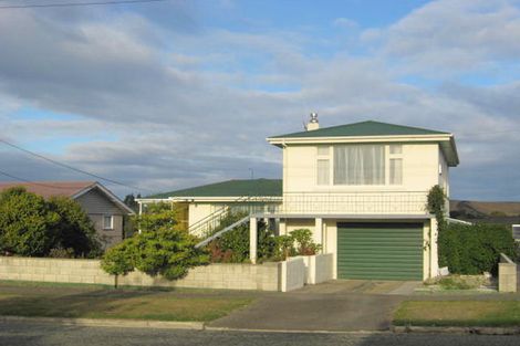 Photo of property in 61 Stuart Street, Holmes Hill, Oamaru, 9401