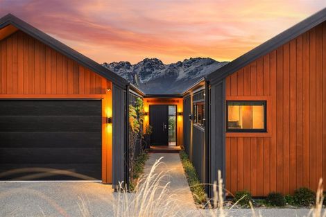 Photo of property in 3 Polperro Court, Jacks Point, Queenstown, 9371