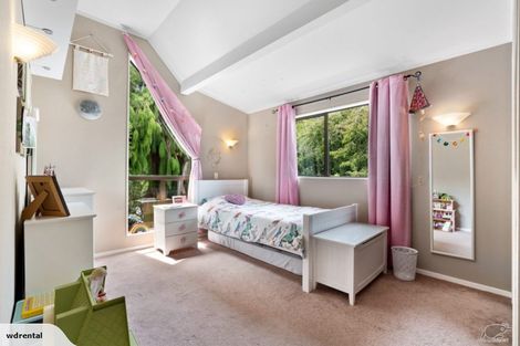 Photo of property in 5 Gleneagles Grove, Wattle Downs, Auckland, 2103