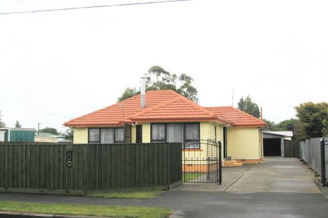 Photo of property in 59 Coopers Road, Dallington, Christchurch, 8061