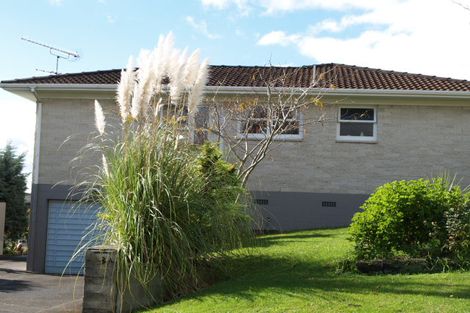 Photo of property in 1/3 Rangitoto View Road, Cockle Bay, Auckland, 2014