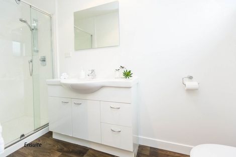 Photo of property in 5 Sunstone Crescent, Brown Owl, Upper Hutt, 5018