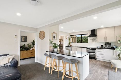 Photo of property in 28 Denise Crescent, Hornby, Christchurch, 8042