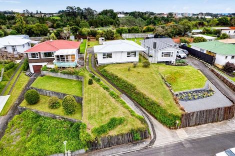 Photo of property in 62 Awanui Street, Merrilands, New Plymouth, 4312
