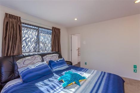 Photo of property in 39 San Marino Drive West, Henderson, Auckland, 0612