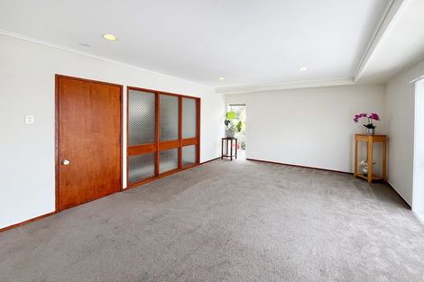 Photo of property in 12 Thomas Avenue, Te Atatu Peninsula, Auckland, 0610