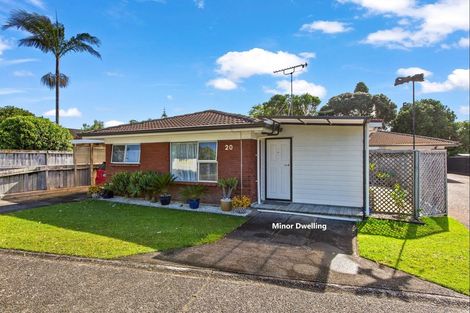 Photo of property in 20 Edgewater Grove, Orewa, 0931