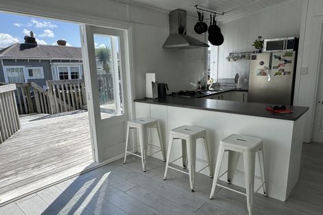 Photo of property in 25 Aitken Terrace, Kingsland, Auckland, 1021