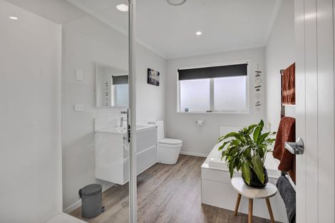 Photo of property in 51d Rata Street, Hawera, 4610