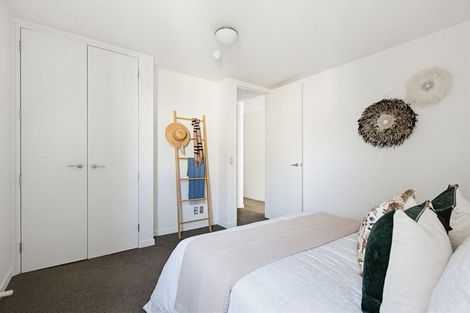 Photo of property in Montreaux Apartments, 9i/164 The Terrace, Wellington Central, Wellington, 6011