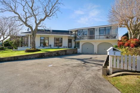 Photo of property in 2 Ngahere Street, Inglewood, 4330