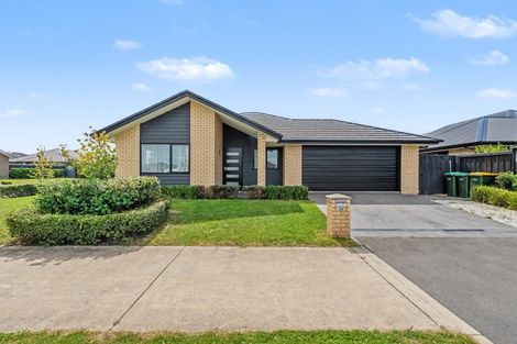 Photo of property in 39 Northmoor Boulevard, Rolleston, 7615