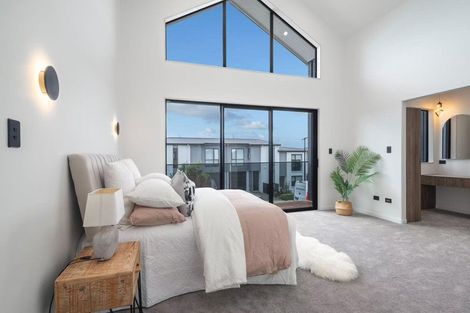 Photo of property in 1 Treloar Crescent, Hobsonville, Auckland, 0616