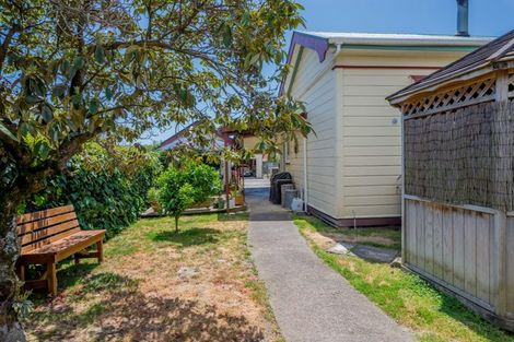 Photo of property in 38 Stout Street, Shannon, 4821