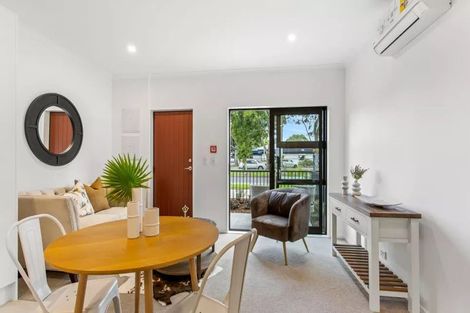Photo of property in 4/20 Bader Drive, Mangere, Auckland, 2022