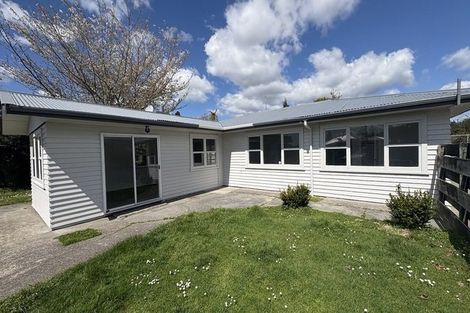 Photo of property in 24 Fairview Road, Western Heights, Rotorua, 3015