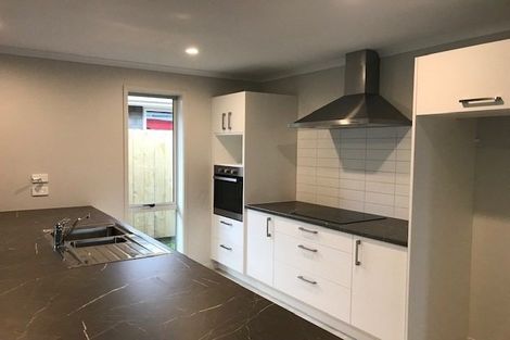 Photo of property in 3 Carronade Street, Papamoa Beach, Papamoa, 3118