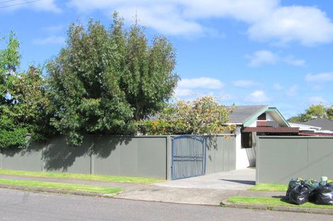 Photo of property in 2/19 Morrow Avenue, Bucklands Beach, Auckland, 2012