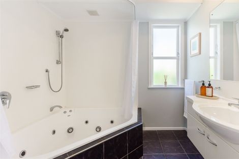 Photo of property in 9 Callender Terrace, Paraparaumu Beach, Paraparaumu, 5032