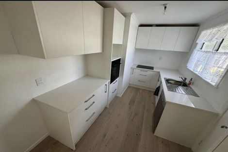 Photo of property in 143 Edmonton Road, Te Atatu South, Auckland, 0610