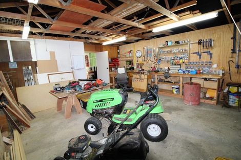 Photo of property in 10 Smith Street, Dannevirke, 4930