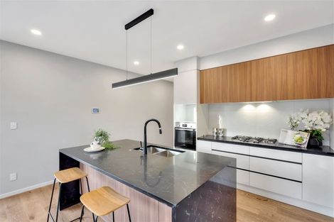 Photo of property in 18 Lewis Younie Road, Kumeu, 0810