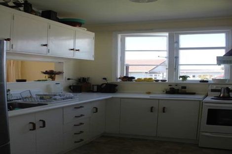 Photo of property in 11 Wha Street, Lyall Bay, Wellington, 6022