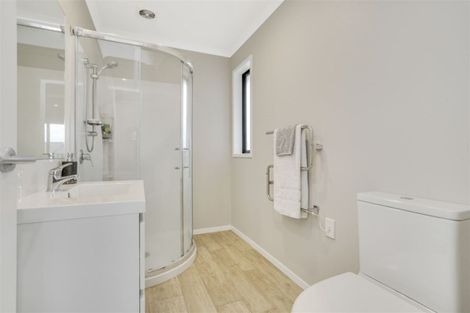 Photo of property in 3/142 Forest Lake Road, Forest Lake, Hamilton, 3200